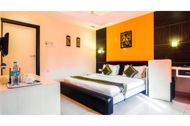 Treebo Trip Hive Hotel Chennai Exterior photo